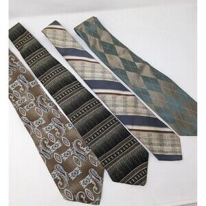 Lot of 4 Vintage Mens Neck Ties Botany 500 Stafford Picone Geoffrey Beene